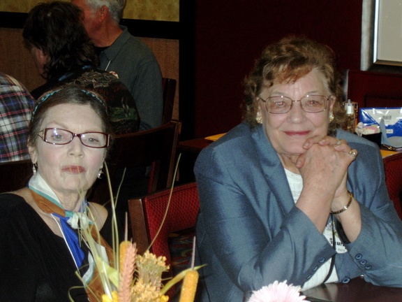 Minnich's daughter 'Cathy' and  Minnich's  sister Phylis Jean 