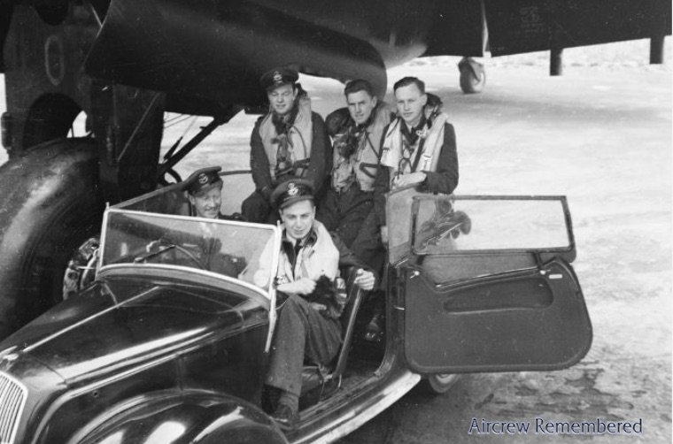 426-squadron-halifax-vii-np68-2026_c44d16ac.jpg