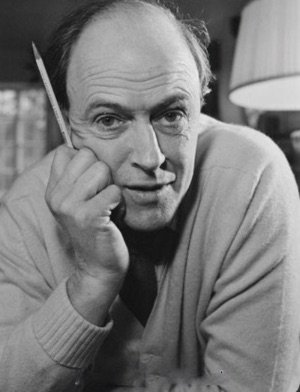 roald-dahl-1954_080109b0.jpg