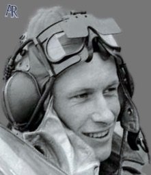 sinclair-andrew-lloyd-401sqn_b66c99ae.jpg